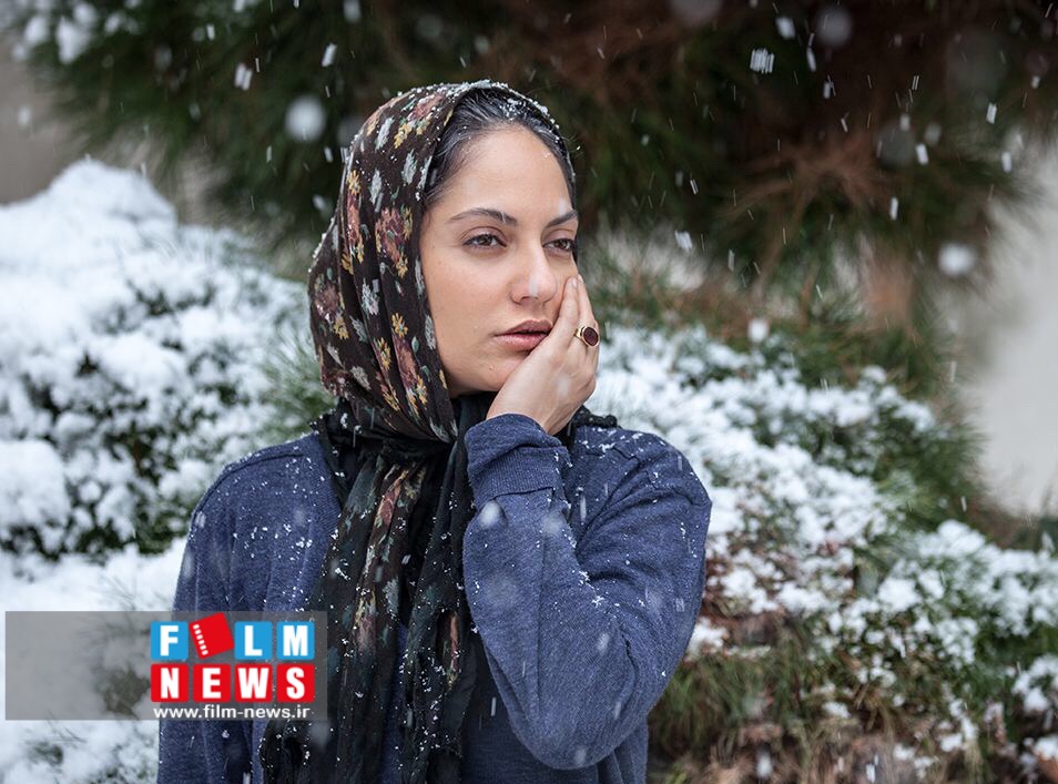 مهناز افشار در «برف روی کاج ها»