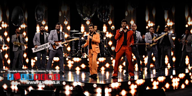 گزارش فروش هفتگی فیلمهای روی پرده | فسیل همچنان اول ؛ آهنگ دو نفره ، سه کام حبس را پشت سرگذاشت