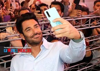 حواشی استقبال گسترده ازمحمدرضا گلزار و شائبه اجاره هنرور برای هواداری | گلزار: به این شلوغ‌بازی‌ها نیازی ندارم