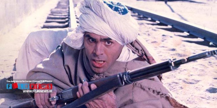 بهترین نقش‌آفرینی جمشید هاشم‌پور ازنگاه فیلم‌نیوز| زینال بندری در فیلم «تاراج» | قهرمان بپا می‌خیزد