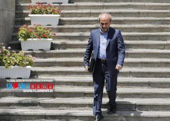 اظهارات تندو تیز مجری اسبق «هفت» درباره وضعیت فعلی  تلویزیون | محمود گبرلو‌ : همه تقصیرها گردن شماست، آقای جبلی