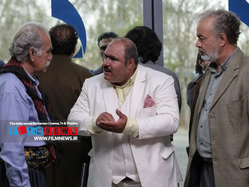 فصل پنجم سریال نون خ به کارگردانی سعید اقاخانتی یک سریال جادهای است.