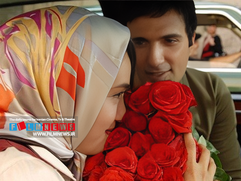 محمدرضا فروتن در بین بازیگران زن بیشترین همکاری را با میتراحجار داشته که آخرین آن فیلم «نیلگون» است.