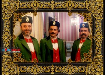 فیلم «دلشدگان» به کارگردانی علی حاتمی روایتی است از بخشی از تاریخ موسیقی ایران که امین تارخ به عنوان بازیگر و محمد رضا شجریان به عنوان خواننده در آن حضور دارند.