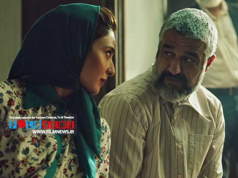 فیلم پر حاشیه «انتیک» همراه با هشت فیلم دیگر پروانه نمایش گزفتند و وارد صف اکران شدند.