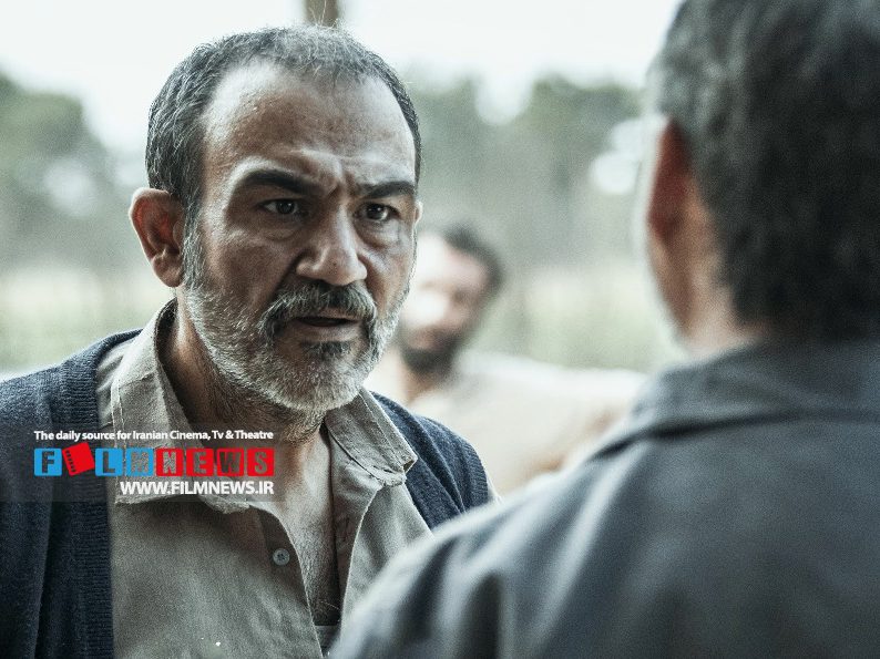 فیلم «بی سر وصدا» به کارگردانی مجیدرضا مصطفوی از چهارشنبه 22 اردیبهشت ماه با بازی پیمان معادی و هانیه توسلی اکران میشود.