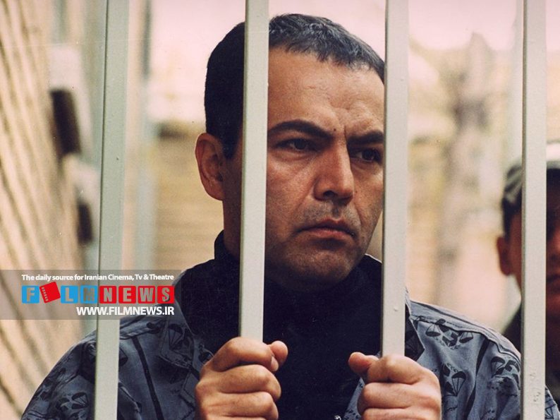 پس از سالها قرار است فیلمی از سیروس الوند کارگردان کهنه کار سینما با عنوان «آنجا همان ساعت» روی پرده برود.