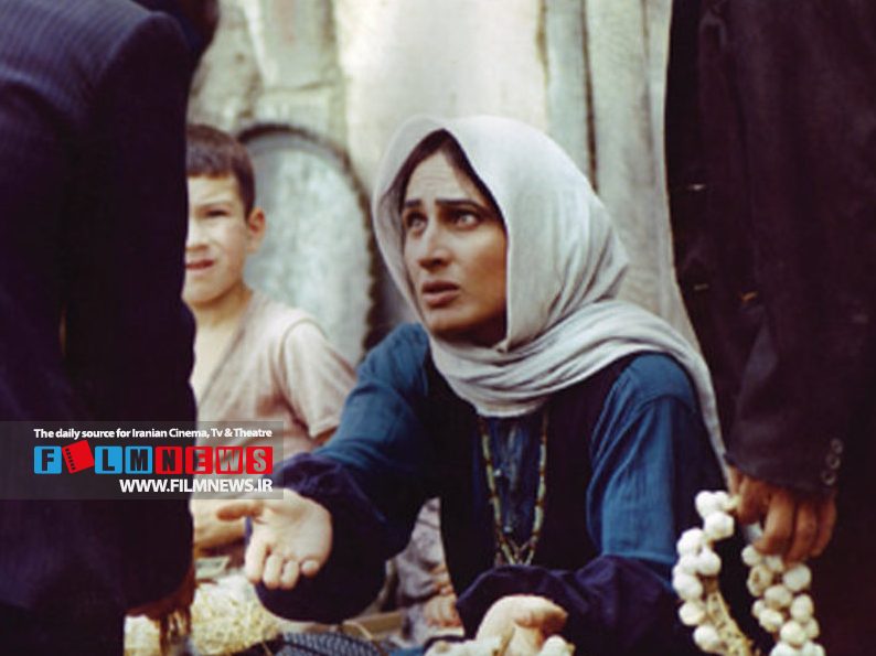 «خانه پدری» یکی هز فیلم‌هایی است که بعد از توقف اکرانش سر از شبکه خانگی درآورد آنهم بعد از سال‌ها.