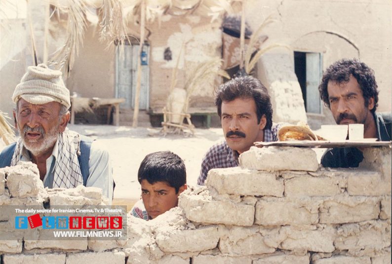 پارسا پیروفر قصد دارد اولین فیلم خود را در مقام کارگردان جلوی دوربین ببرد.