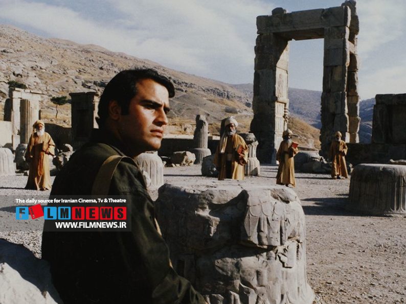 در بخش مرور و مرمت جشنواره چهانی فجر تعدادی از فیلم‌های ماندگار سینمای ایران روی پرده رفته‌اند.