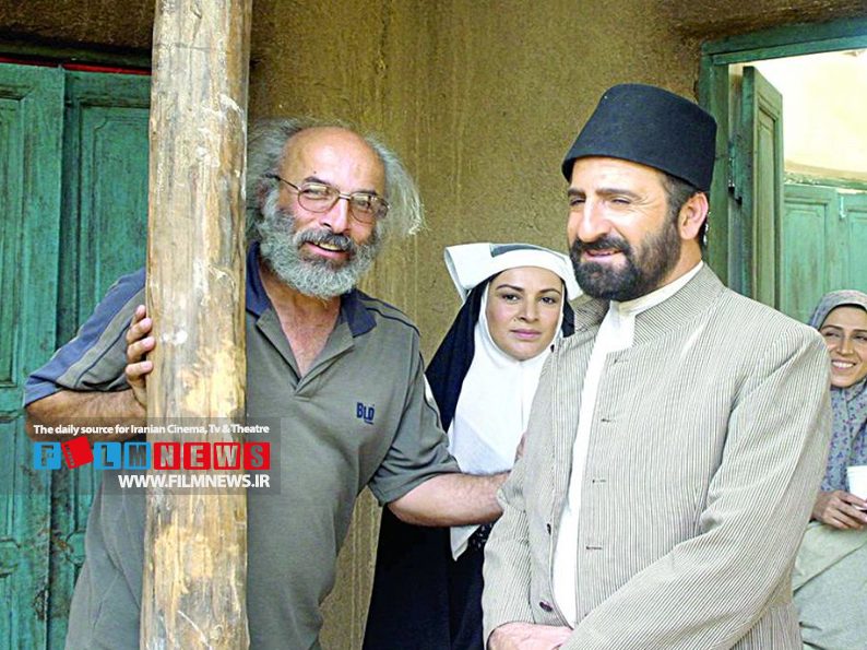 «روزگار قریب» ساخته ماندگار کیانوش عیاری از جمعه هفته گذشته روی آنتن شبکه آی‌فیلم رفته است.