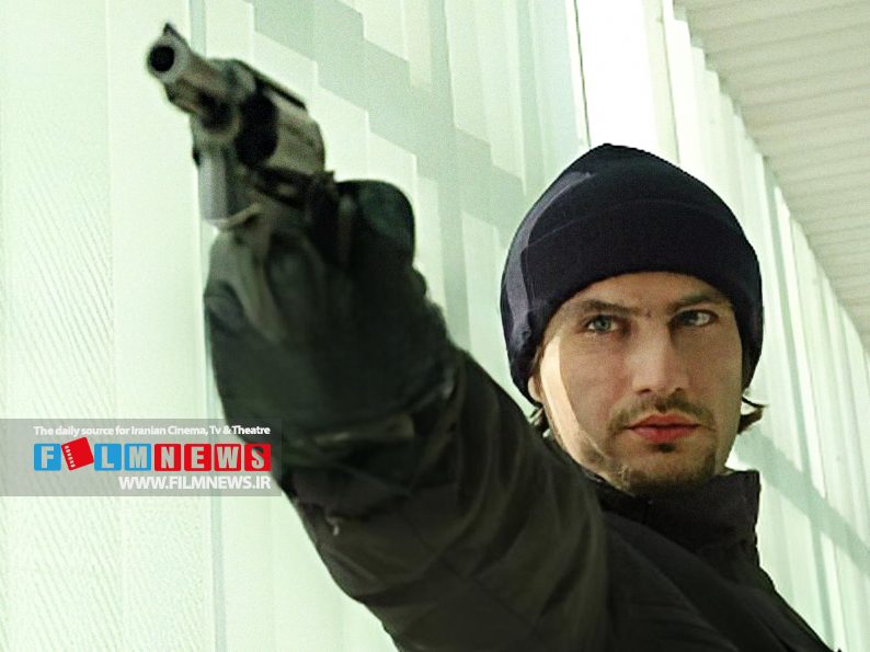 ژانر دزدی یکی از محبو‌ب‌ترین ژانرهای سینمایی است در ایران تعدادی زیادی فیلم و سریال در این ژانر ساخته شده که آخرین آن‌ها سریال «الگوریتم» است.