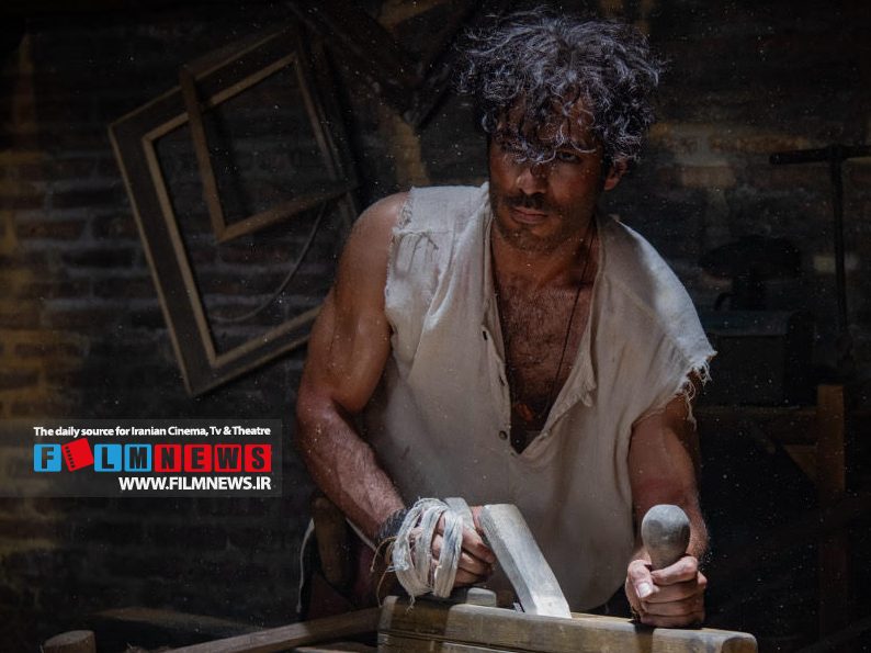 بررسی طبقه اجتماعی عشاق سینما و سریال‌ها به بهانه بامداد خمار