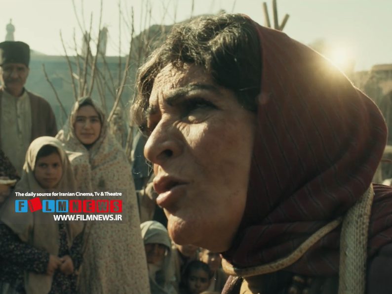 رونمایی از بازی گلاب آدینه در نقش زیور معرکه‌گیر «بامداد خمار»