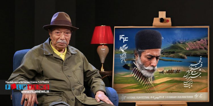 مخالفت علی نصیریان به استفاده از تصویرش در پوستر جشنواره، نخستین را حاشیه برای چهل و چهارمین جشنواره فیلم فجر رقم زد.